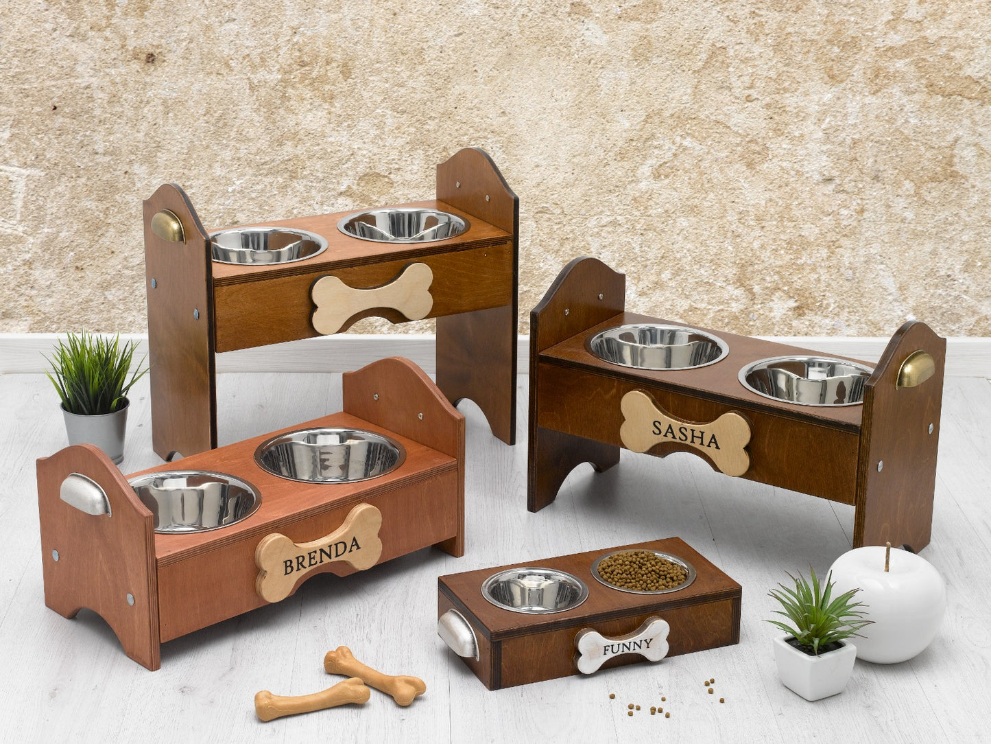 Portaciotole per cani rialzate in legno personalizzate