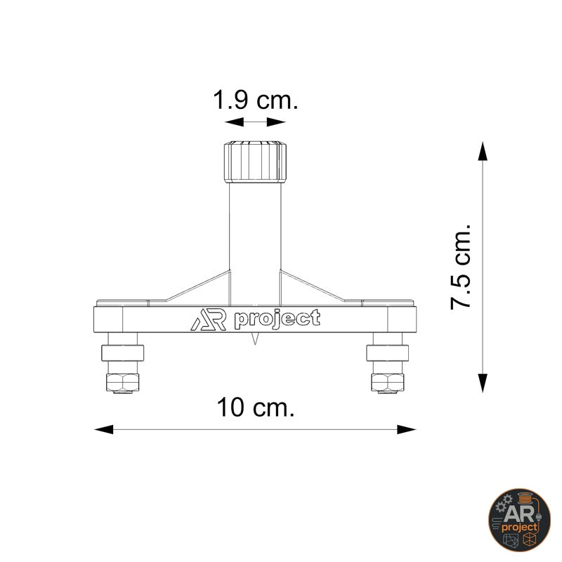 Illustrazione del marcatore di precisione utilizzato su un pezzo di legno, dimostrando l'uso con una sola mano e la marcatura centrale.