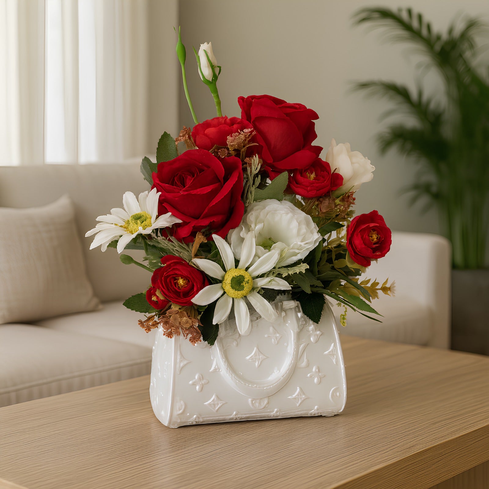 Borsa bianca lucida per fiori o trucchi, con rose rosse e margherite.