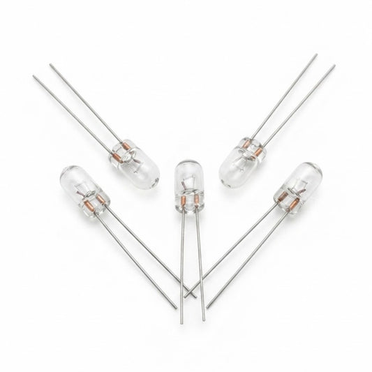 Confezione da 5 lampadine miniature 12V 60mA di dimensioni 3,15x6,35mm con terminali a filo, ideali per modellismo, presepi e frontalini di autoradio.
